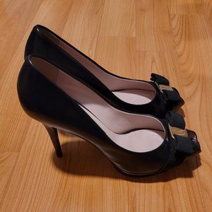 Salvatore Ferragamo Gilia Platform Peep Toe Pump 10C